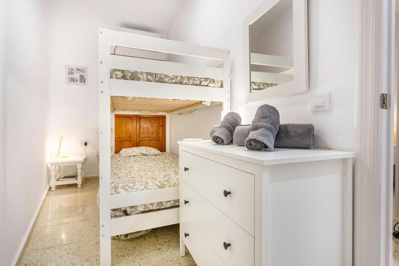 Apartamentos Sta Maria La Blanca Seville Ngoại thất bức ảnh