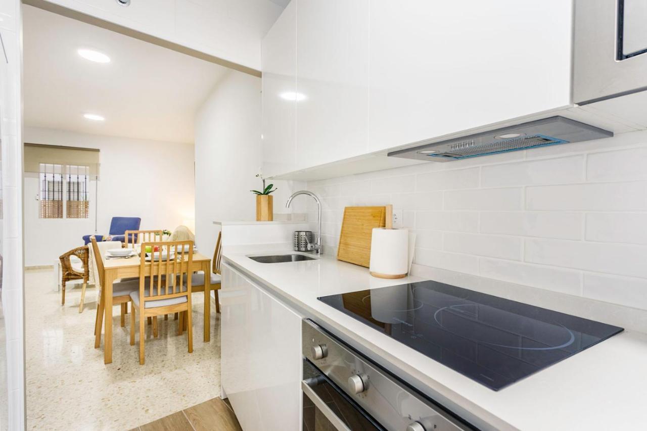 Apartamentos Sta Maria La Blanca Seville Ngoại thất bức ảnh