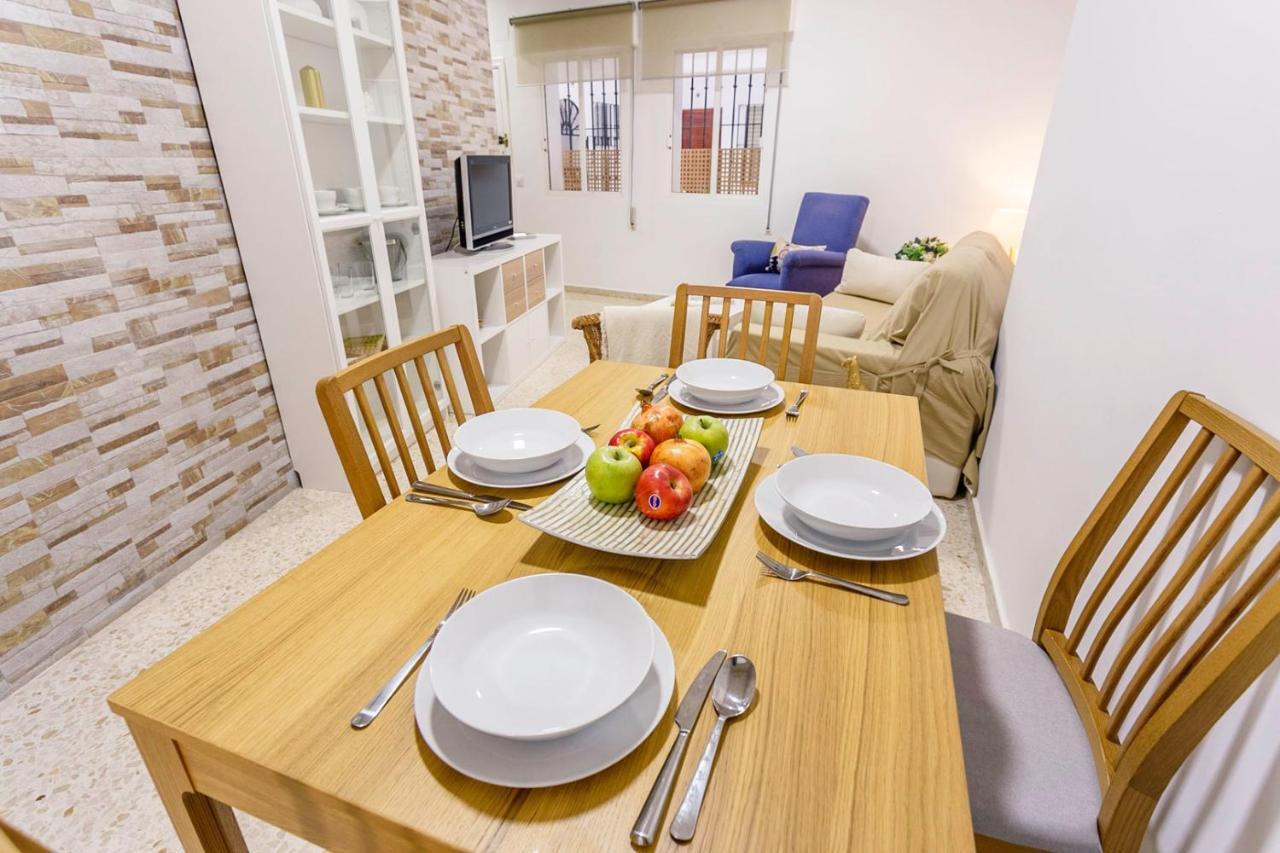 Apartamentos Sta Maria La Blanca Seville Ngoại thất bức ảnh