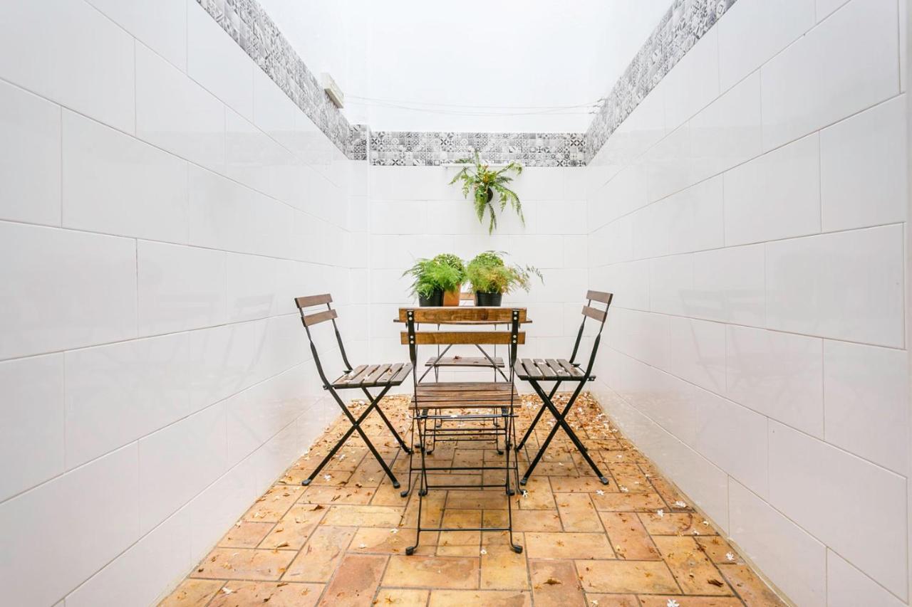 Apartamentos Sta Maria La Blanca Seville Ngoại thất bức ảnh